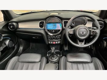 Used MINI Convertible 2021 for sale - 76681375: Photo