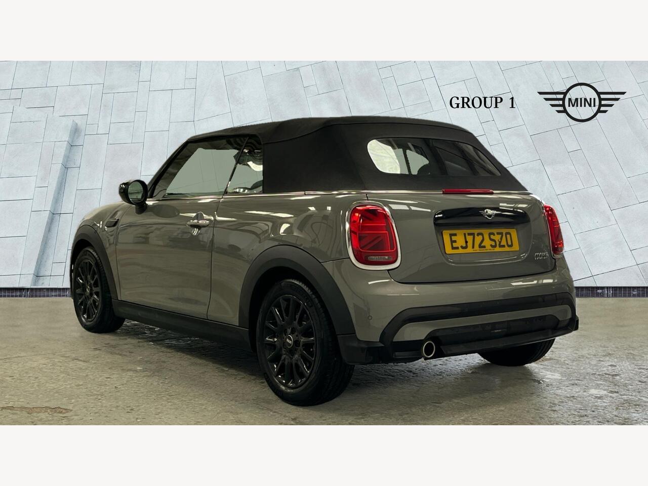 Used MINI Convertible 2022 for sale - 76674127: Photo 2