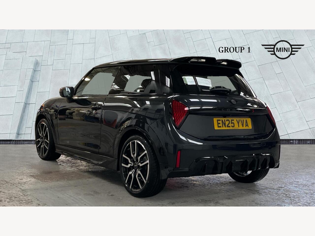 Used MINI Cooper 2025 for sale - 76680469: Photo 2