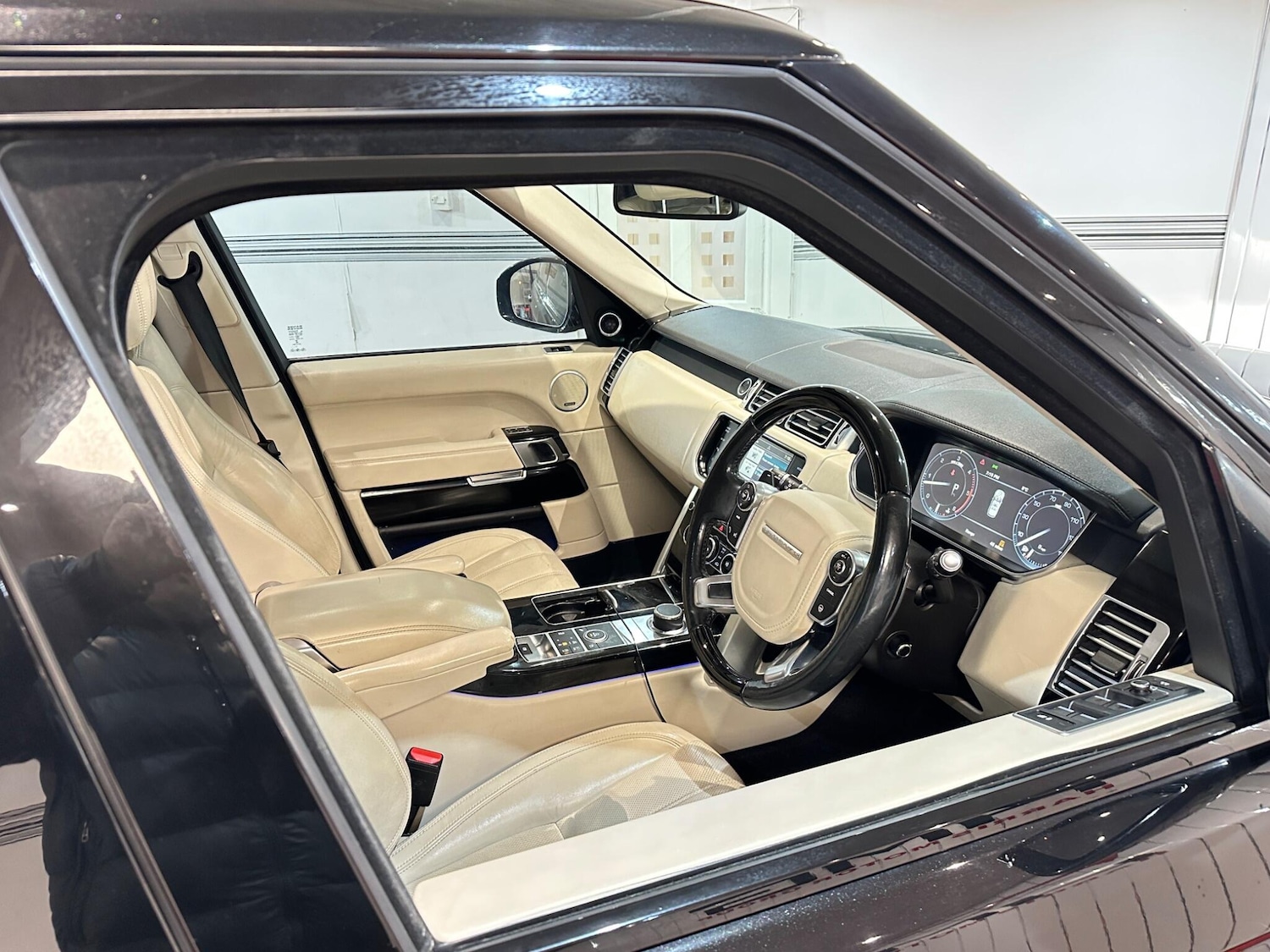 Used Land Rover Range Rover 2014 for sale - 76942677: Photo 16