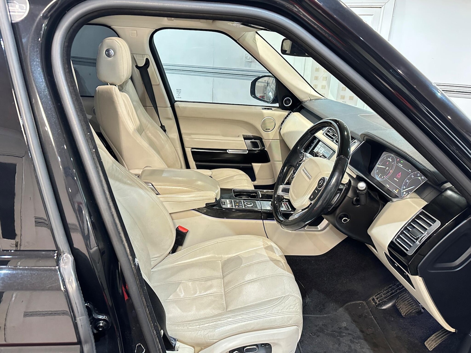 Used Land Rover Range Rover 2014 for sale - 76942677: Photo 17