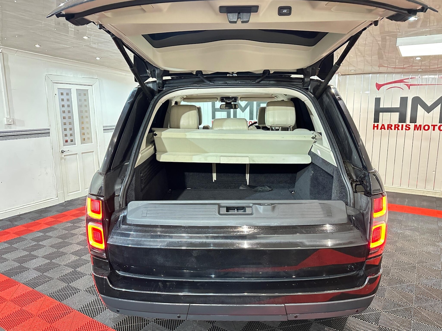 Used Land Rover Range Rover 2014 for sale - 76942677: Photo 77