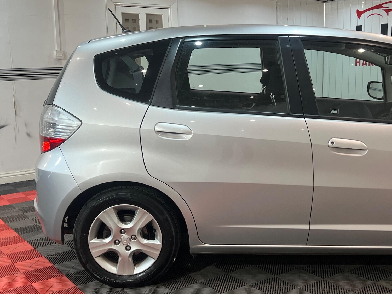 Vehicle 29