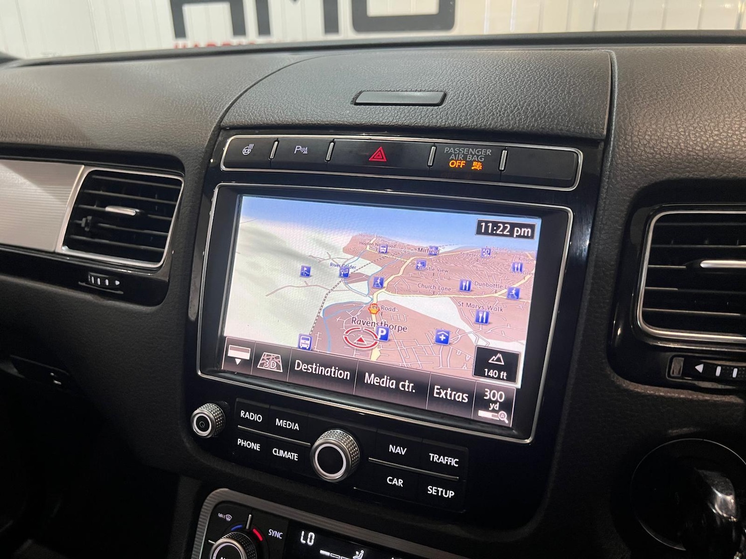 Used Volkswagen Touareg 2015 for sale - 76189603: Photo 21