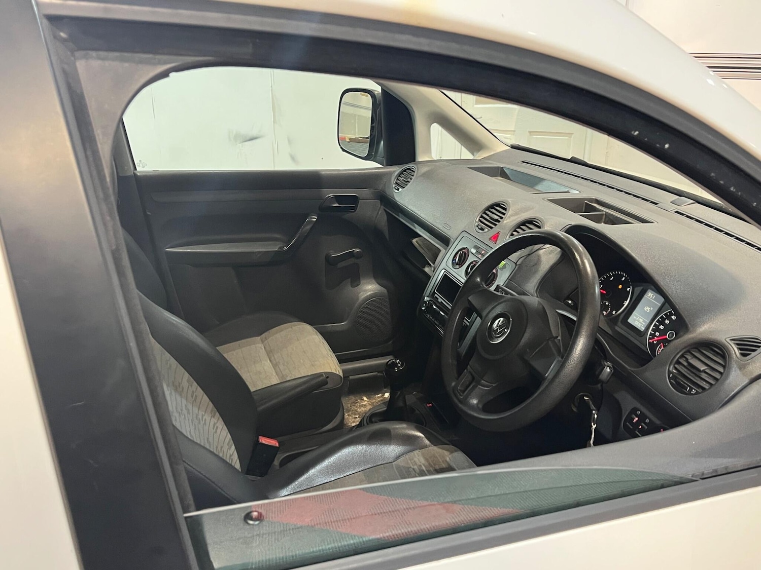 Used Volkswagen Caddy 2011 for sale - 76227910: Photo 11