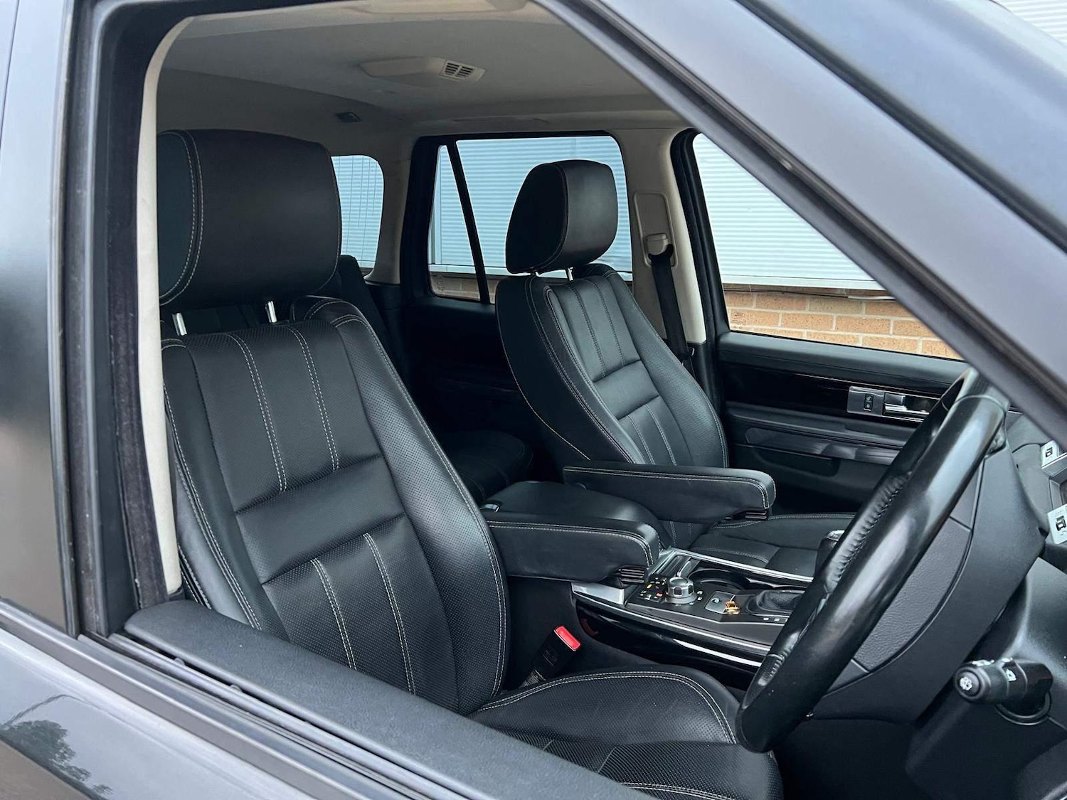 Used Land Rover Range Rover Sport 2011 for sale - 77978533: Photo 13