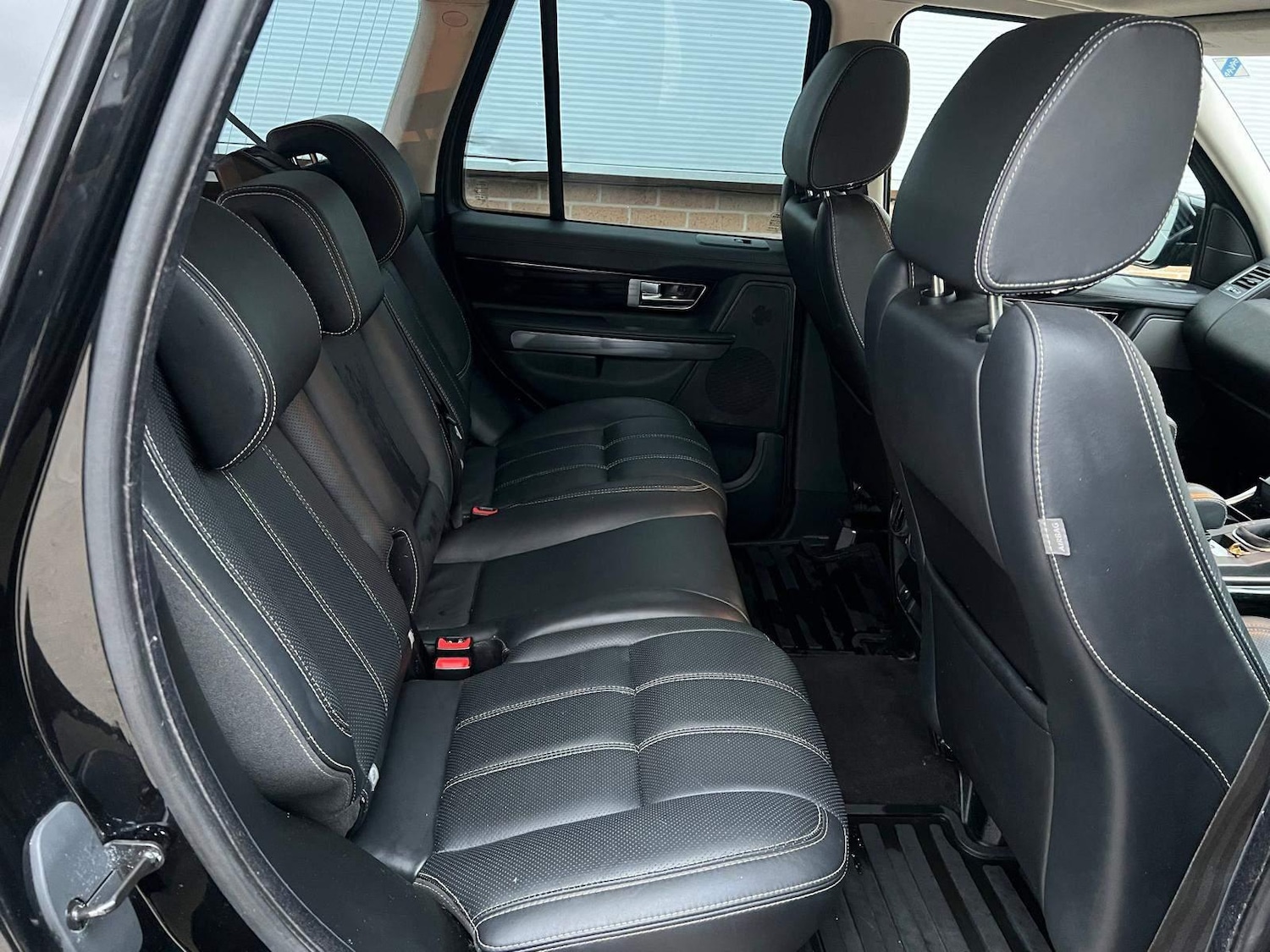 Used Land Rover Range Rover Sport 2011 for sale - 77978533: Photo 15