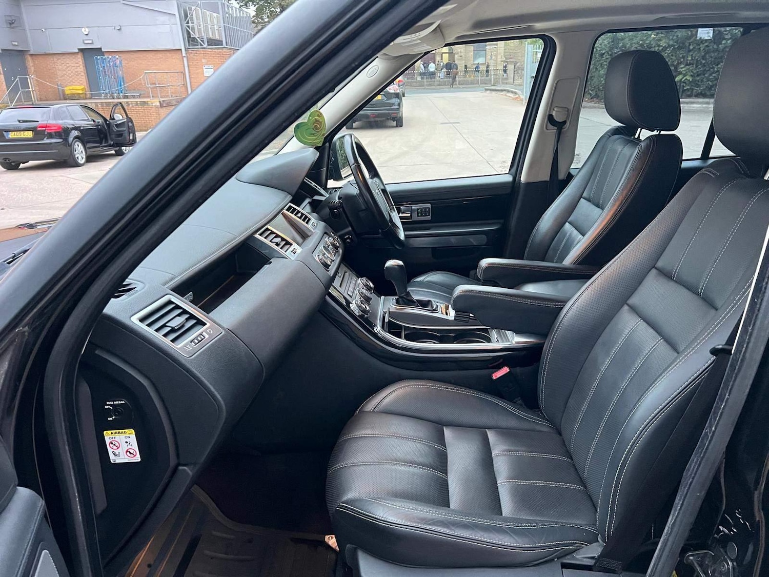 Used Land Rover Range Rover Sport 2011 for sale - 77978533: Photo 25