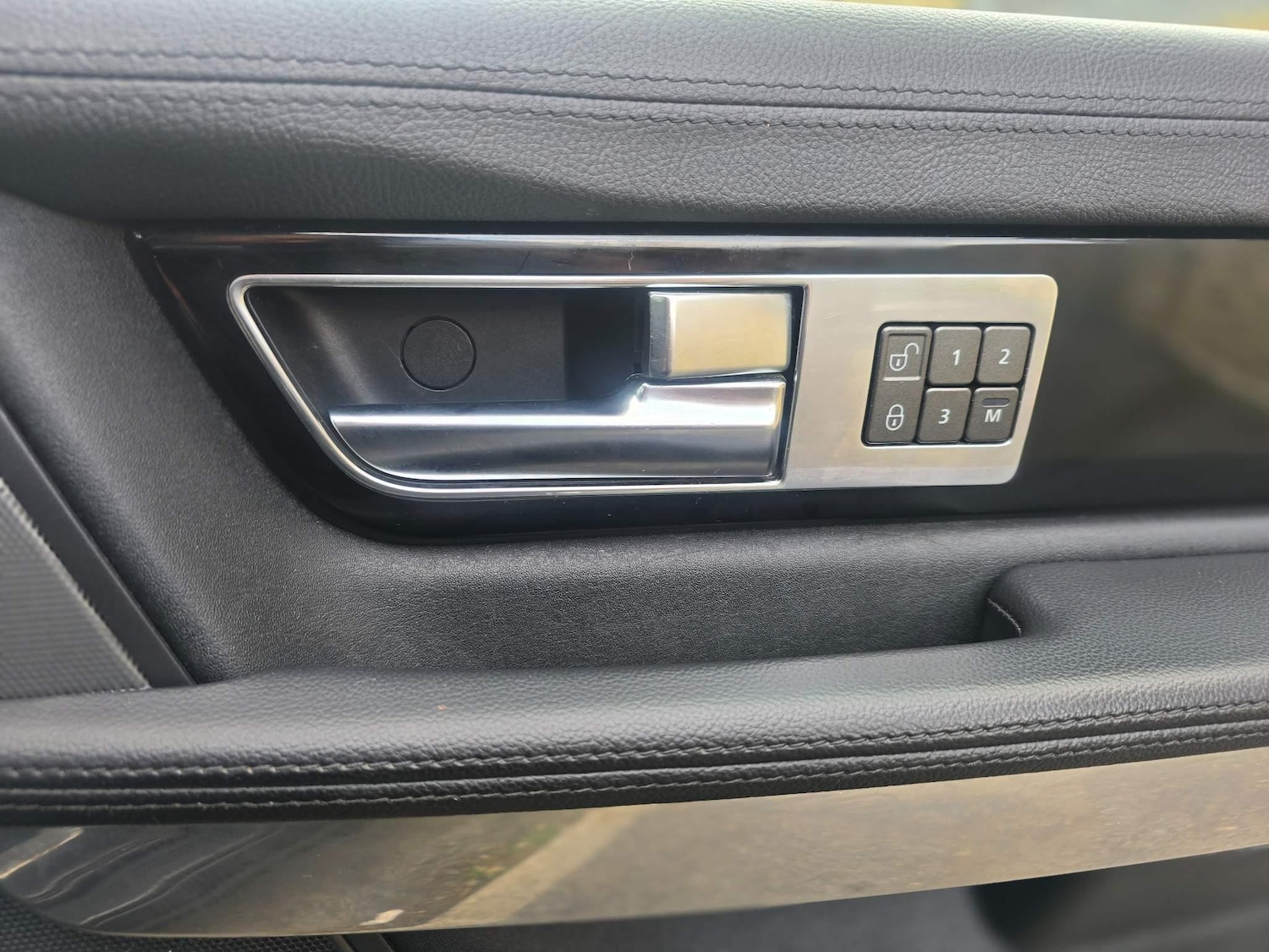 Used Land Rover Range Rover Sport 2011 for sale - 77978533: Photo 37