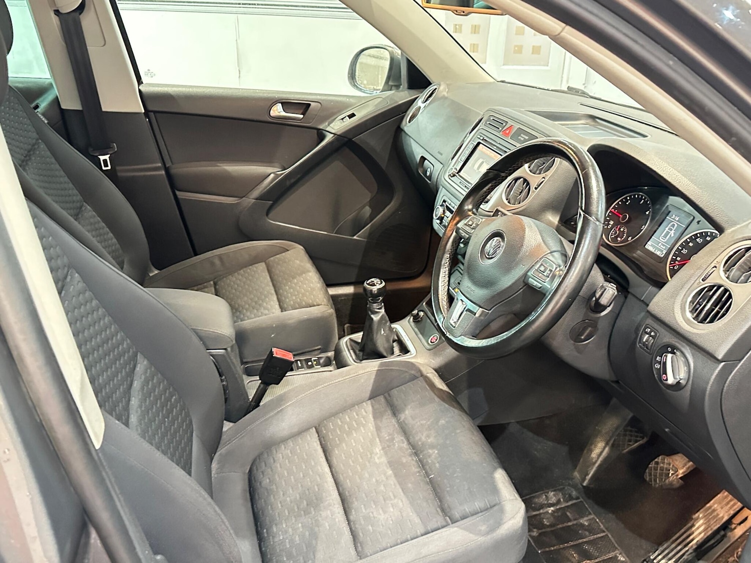 Used Volkswagen Tiguan 2010 for sale - 76942514: Photo 17