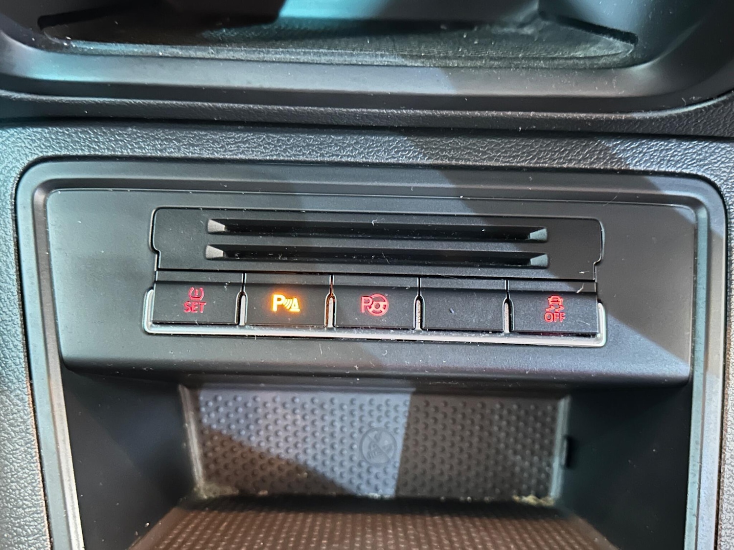 Used Volkswagen Tiguan 2010 for sale - 76942514: Photo 36