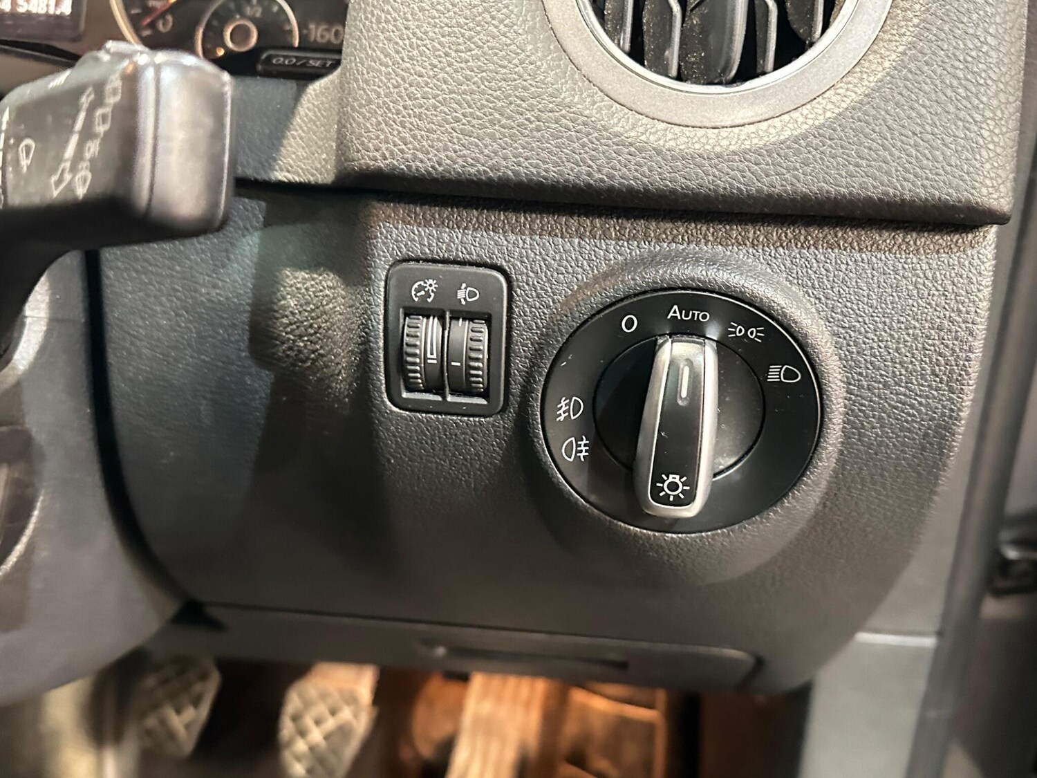 Used Volkswagen Tiguan 2010 for sale - 76942514: Photo 41