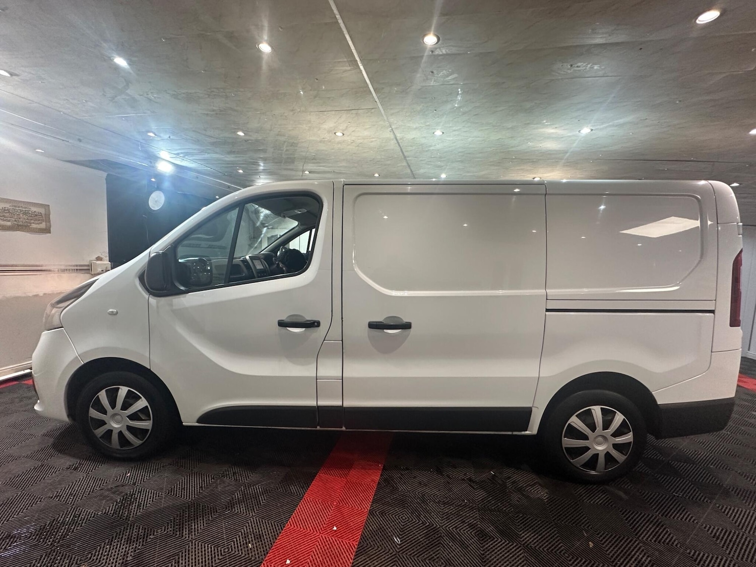 Used Renault Trafic 2016 for sale - 76701556: Photo 9