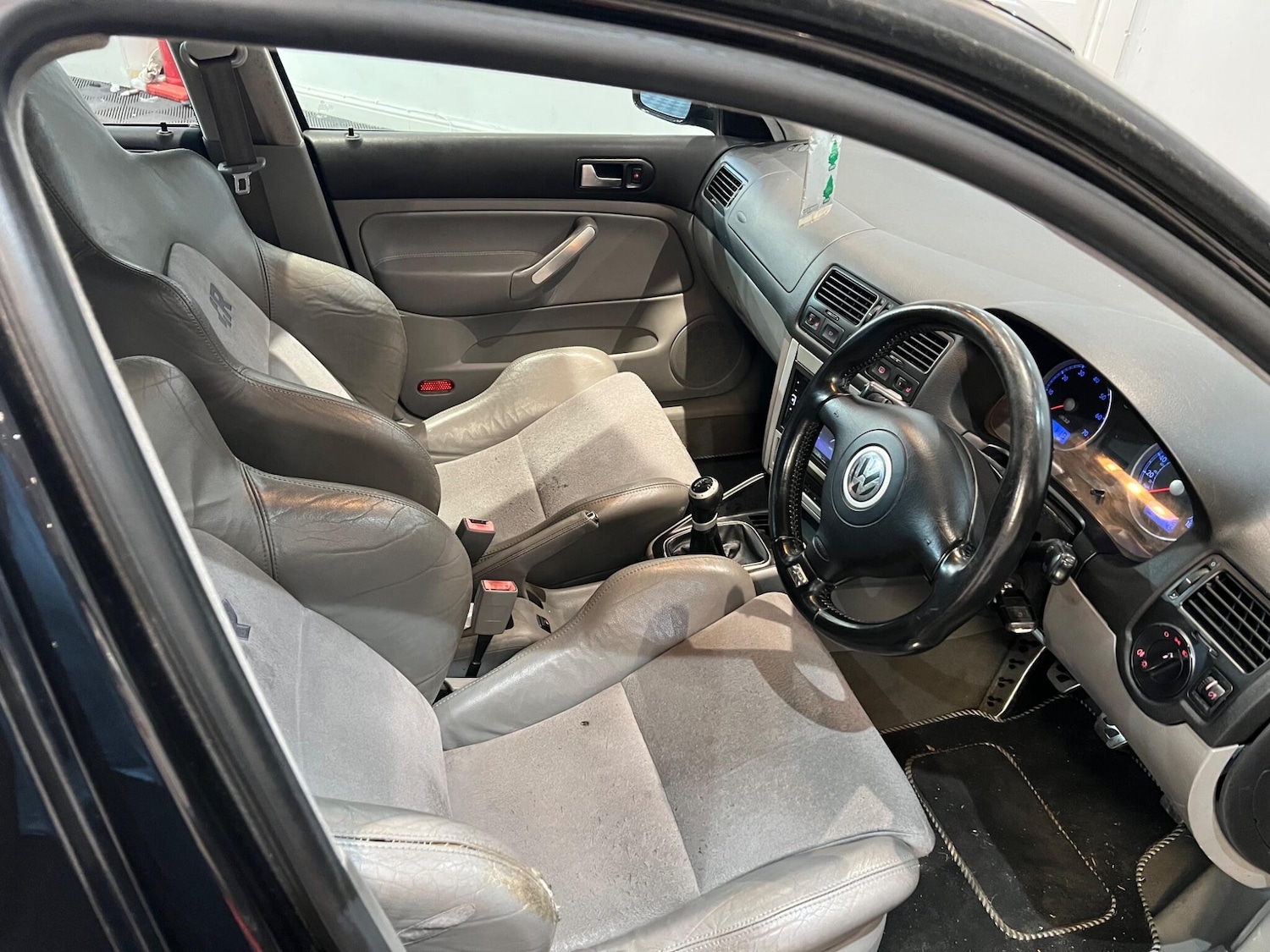 Used Volkswagen Golf 2003 for sale - 76993375: Photo 22