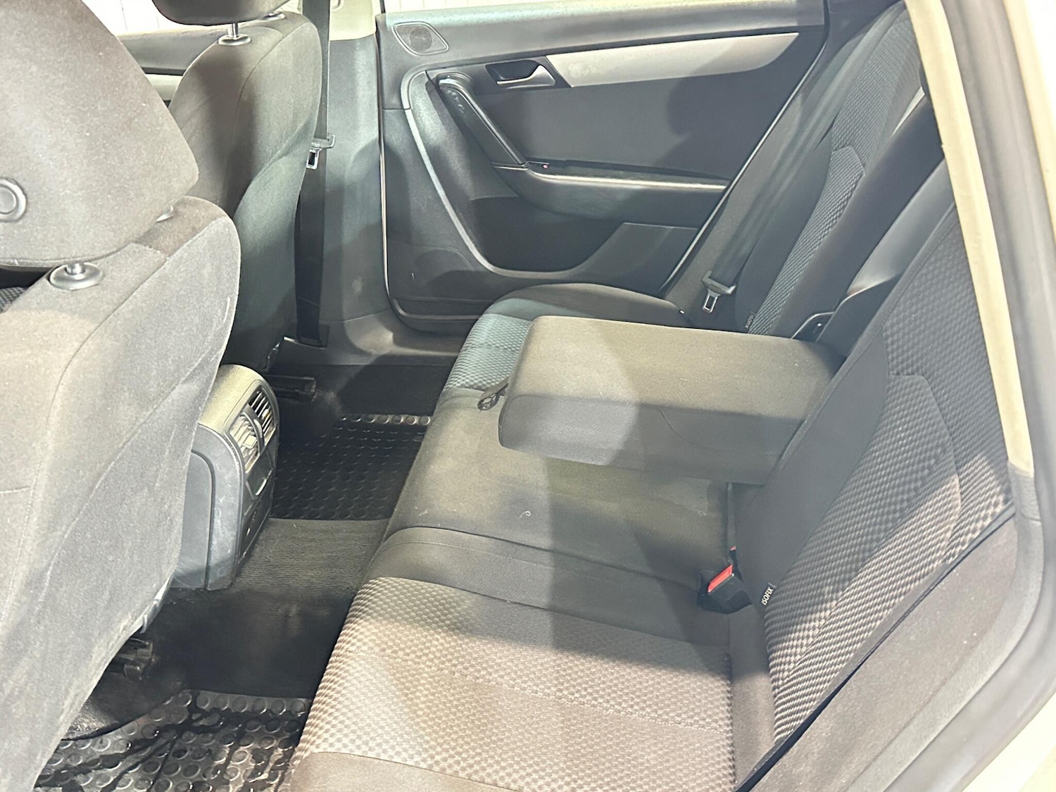 Used Volkswagen Passat 2013 for sale - 76727584: Photo 21