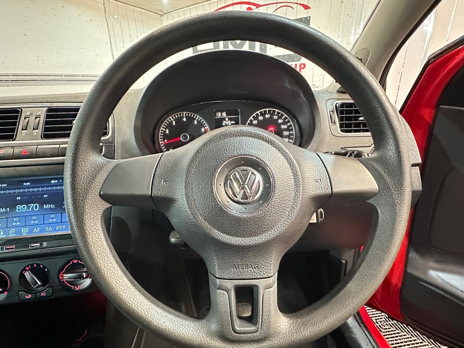 Used Volkswagen Polo 2014 for sale - 77425808: Photo 28