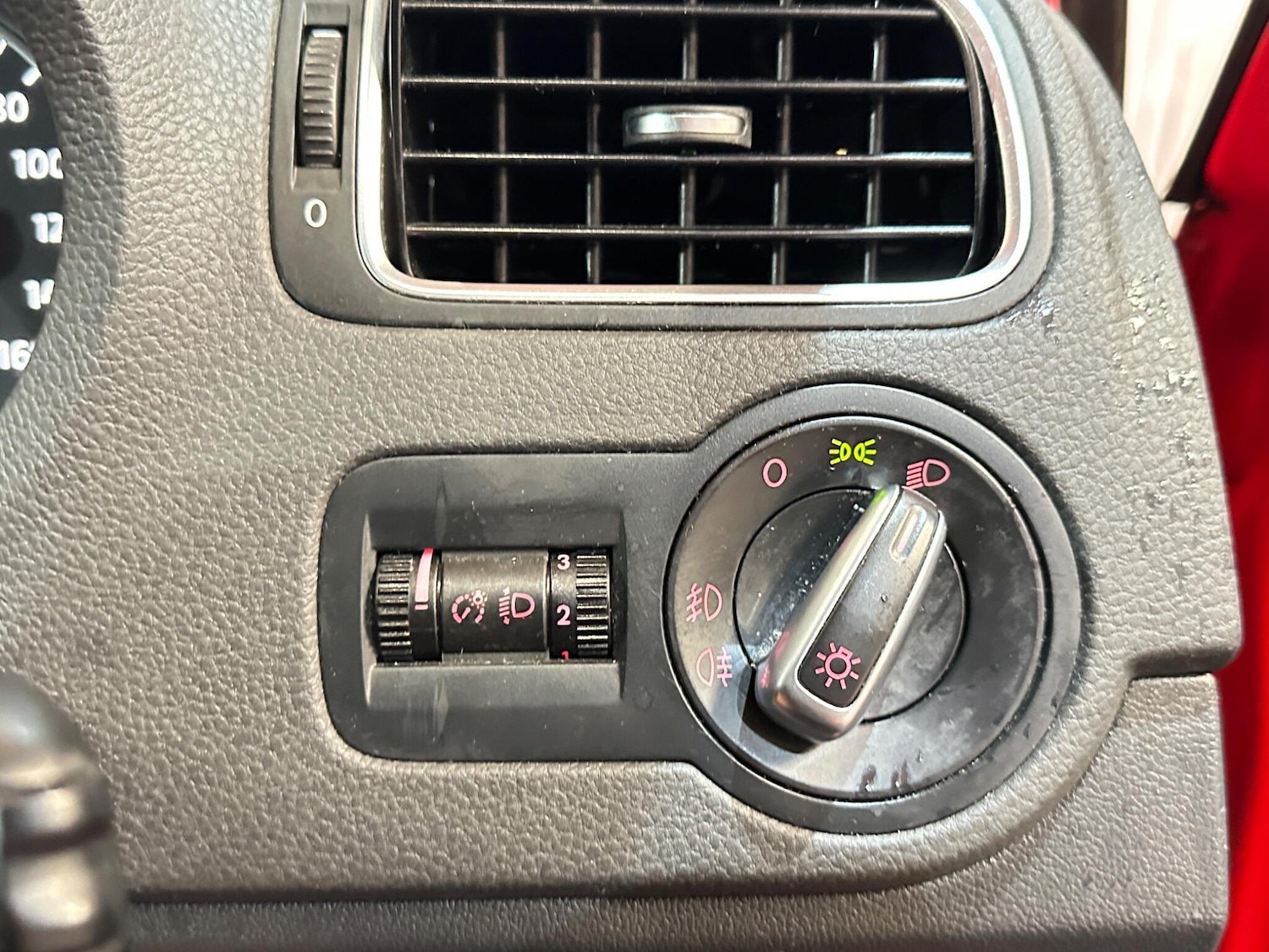 Used Volkswagen Polo 2014 for sale - 77425808: Photo 33