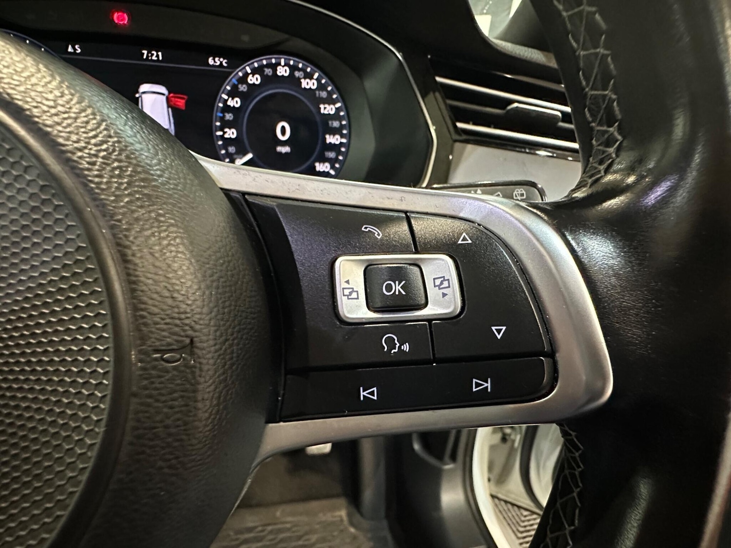 Used Volkswagen Passat 2016 for sale - 76409476: Photo 36