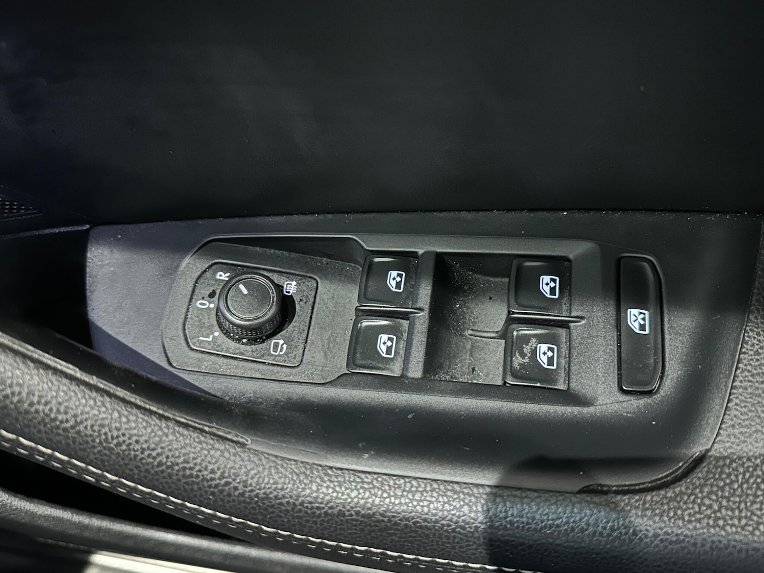 Used Volkswagen Passat 2016 for sale - 76409476: Photo 40