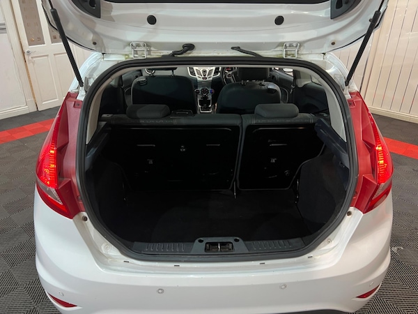 Used Ford Fiesta 2010 for sale - 76189577: Photo 14