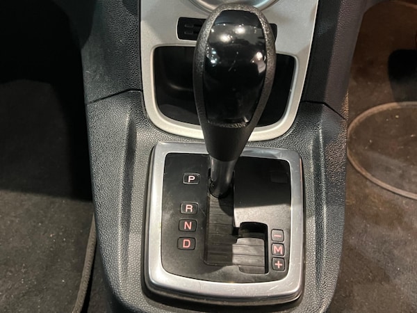 Used Ford Fiesta 2010 for sale - 76189577: Photo 21