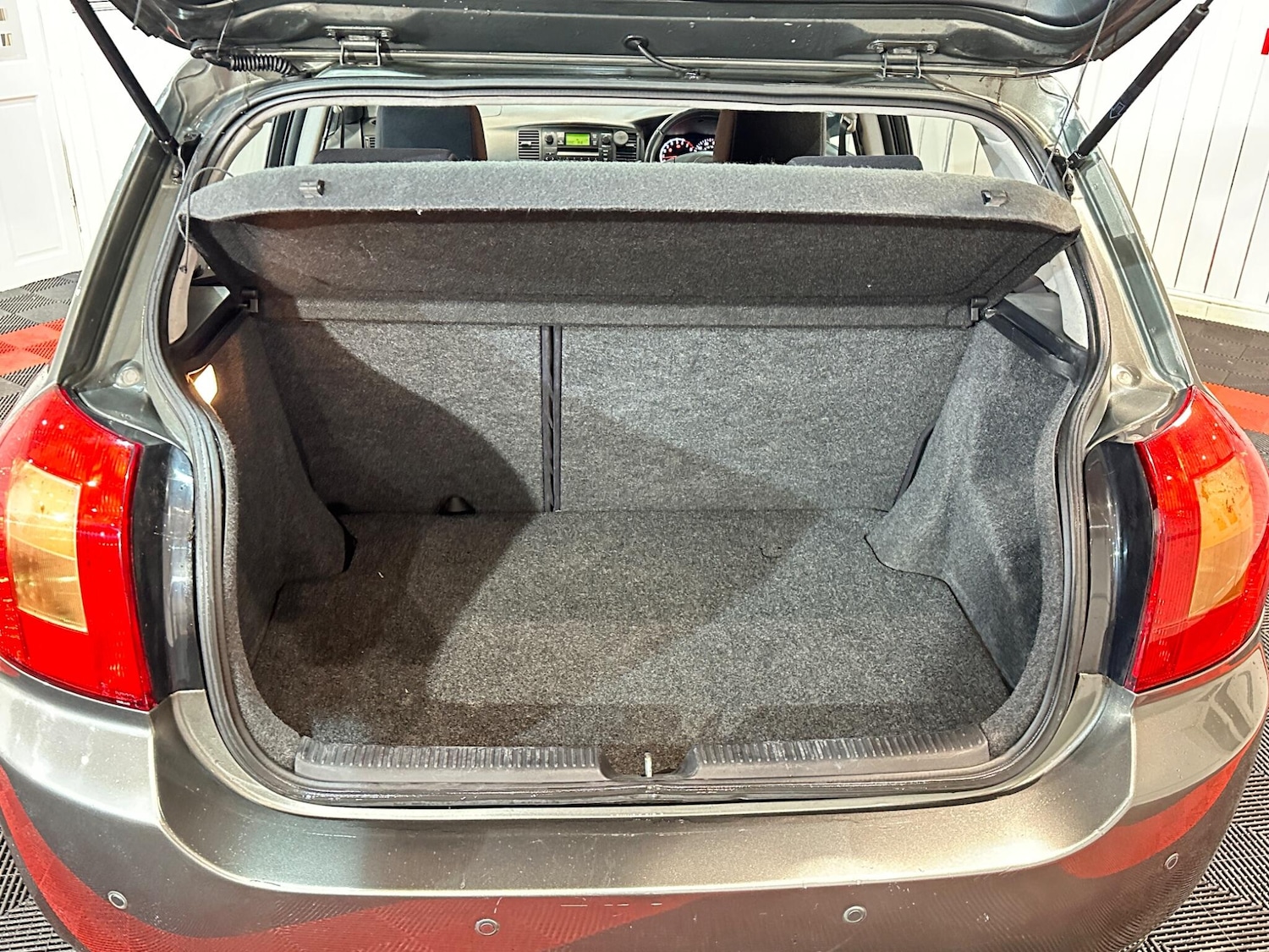 Used Toyota Corolla 2002 for sale - 76855957: Photo 19