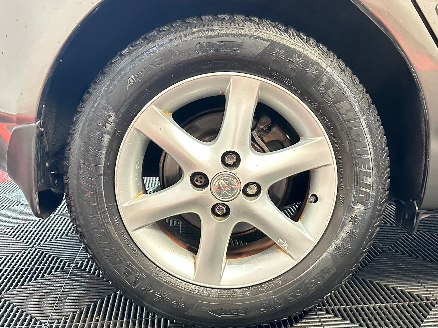 Used Toyota Corolla 2002 for sale - 76855957: Photo 48