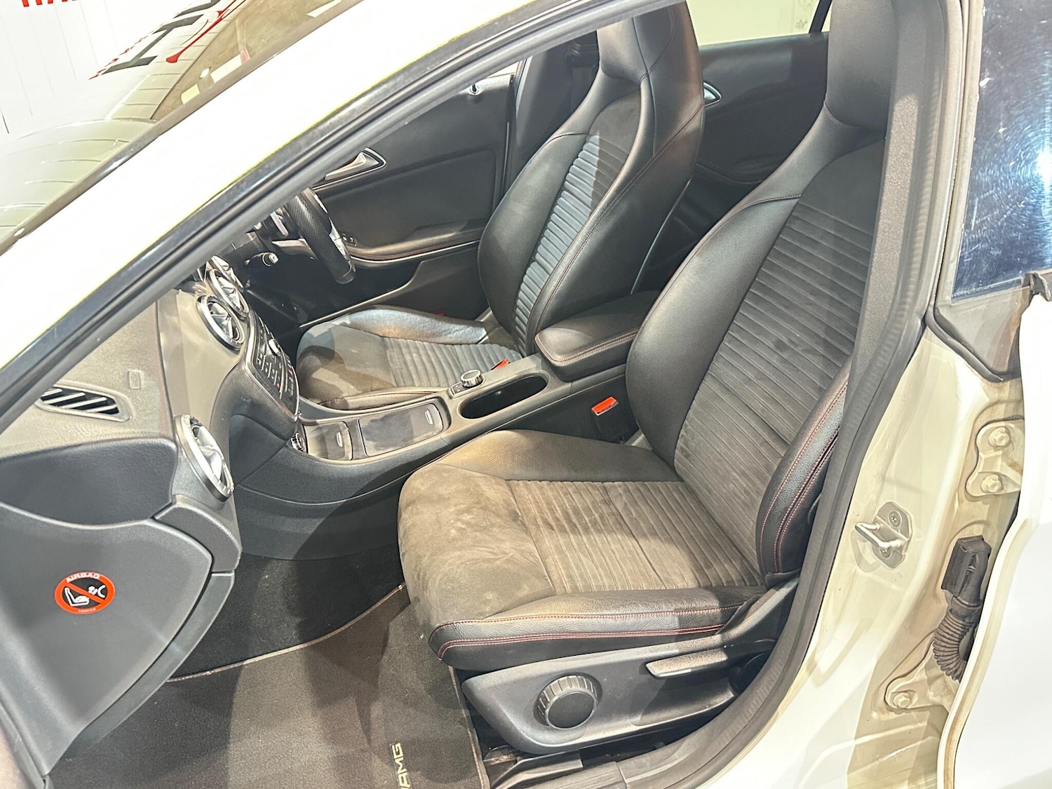 Used Mercedes-Benz CLA 2015 for sale - 77109781: Photo 27