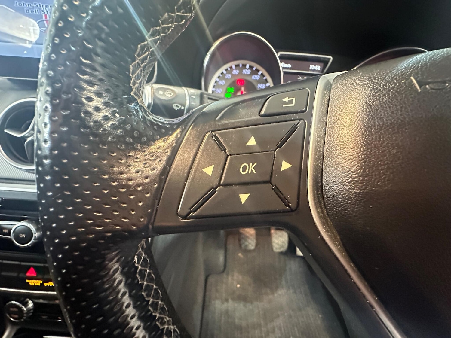 Used Mercedes-Benz GLA 2014 for sale - 76728178: Photo 28