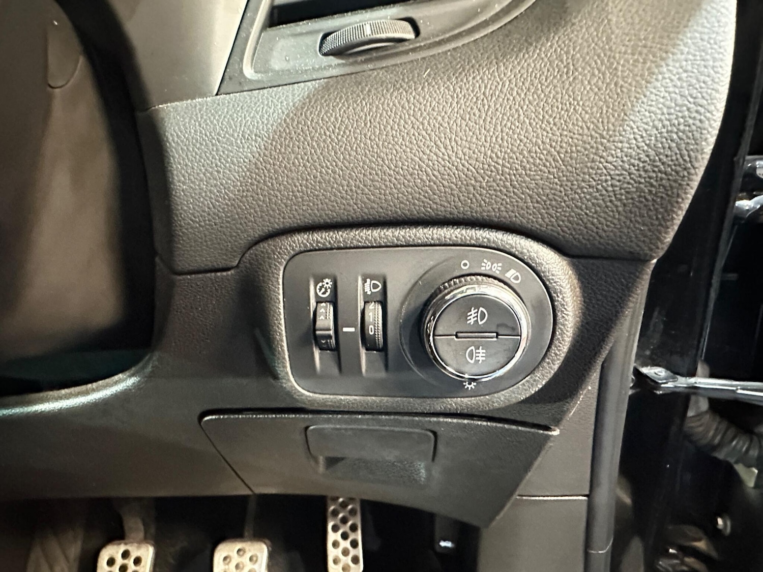 Used Vauxhall Zafira 2018 for sale - 77624993: Photo 28