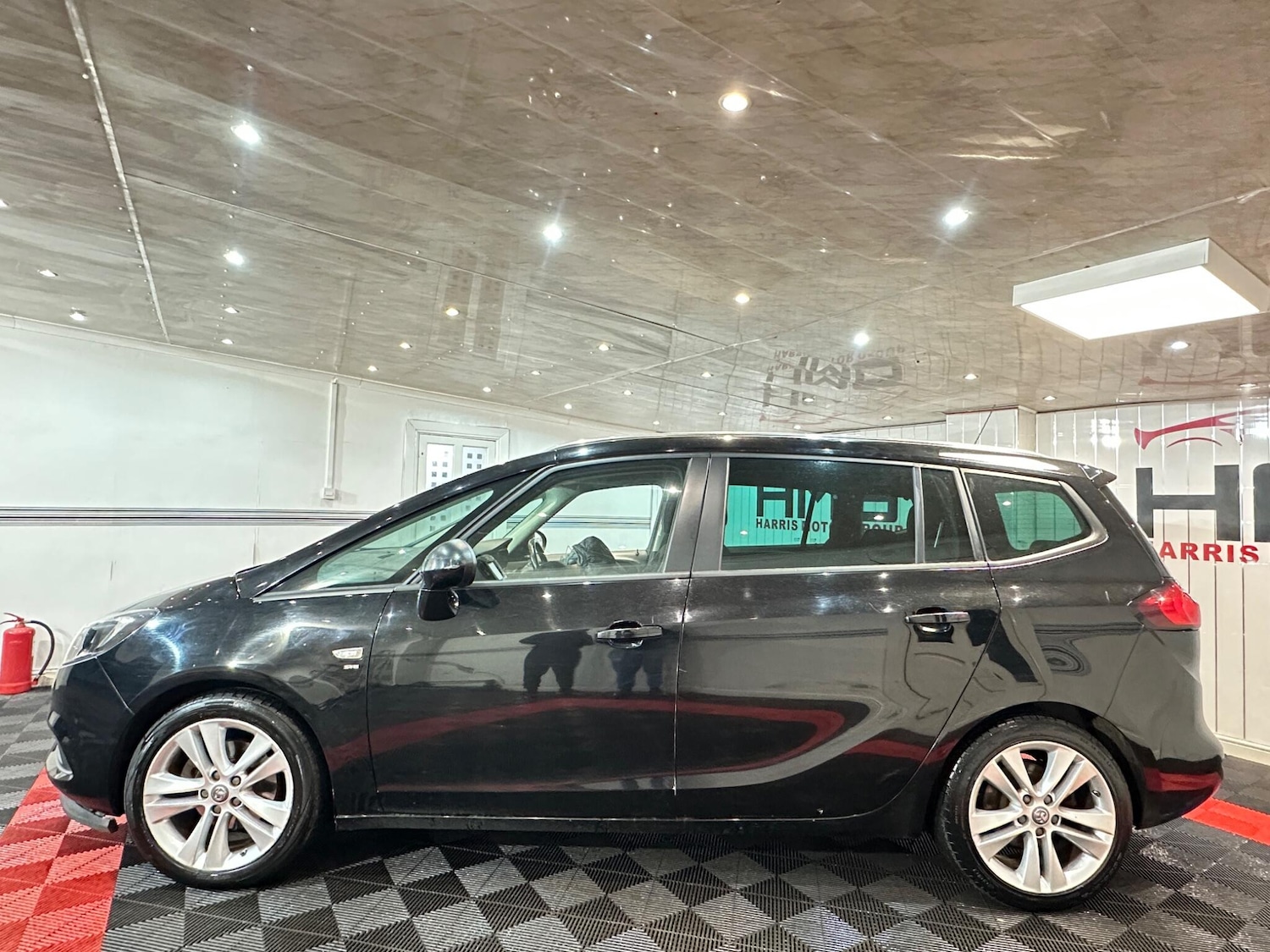 Used Vauxhall Zafira 2018 for sale - 77624993: Photo 8
