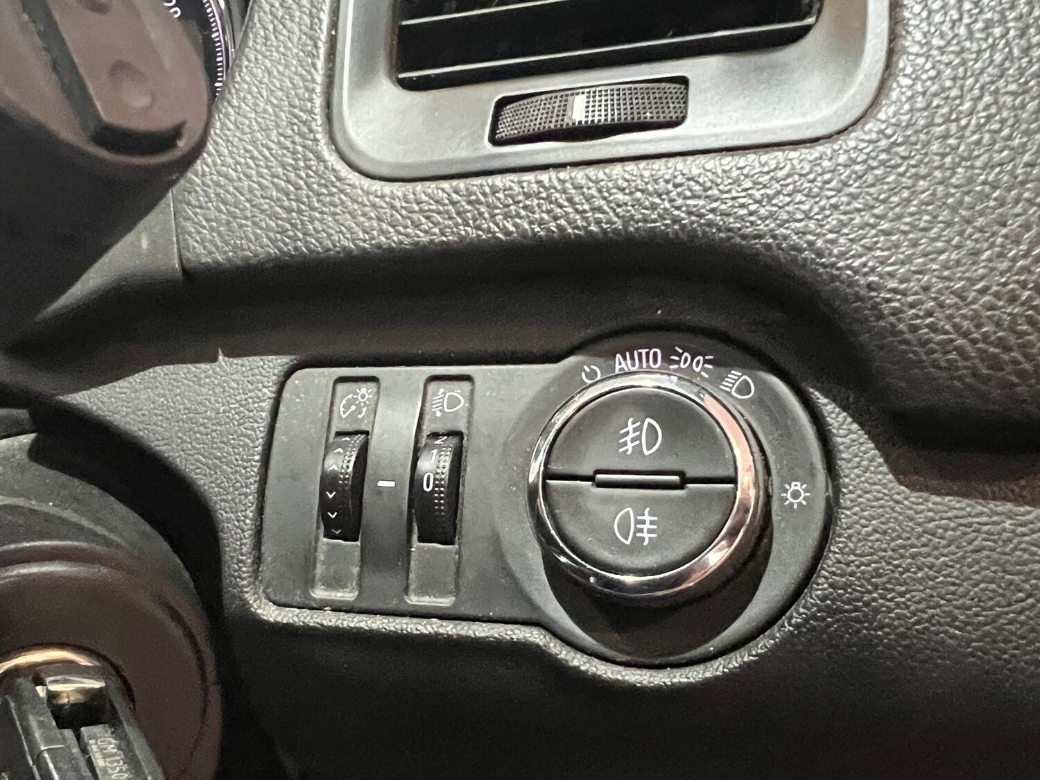 Vehicle 33