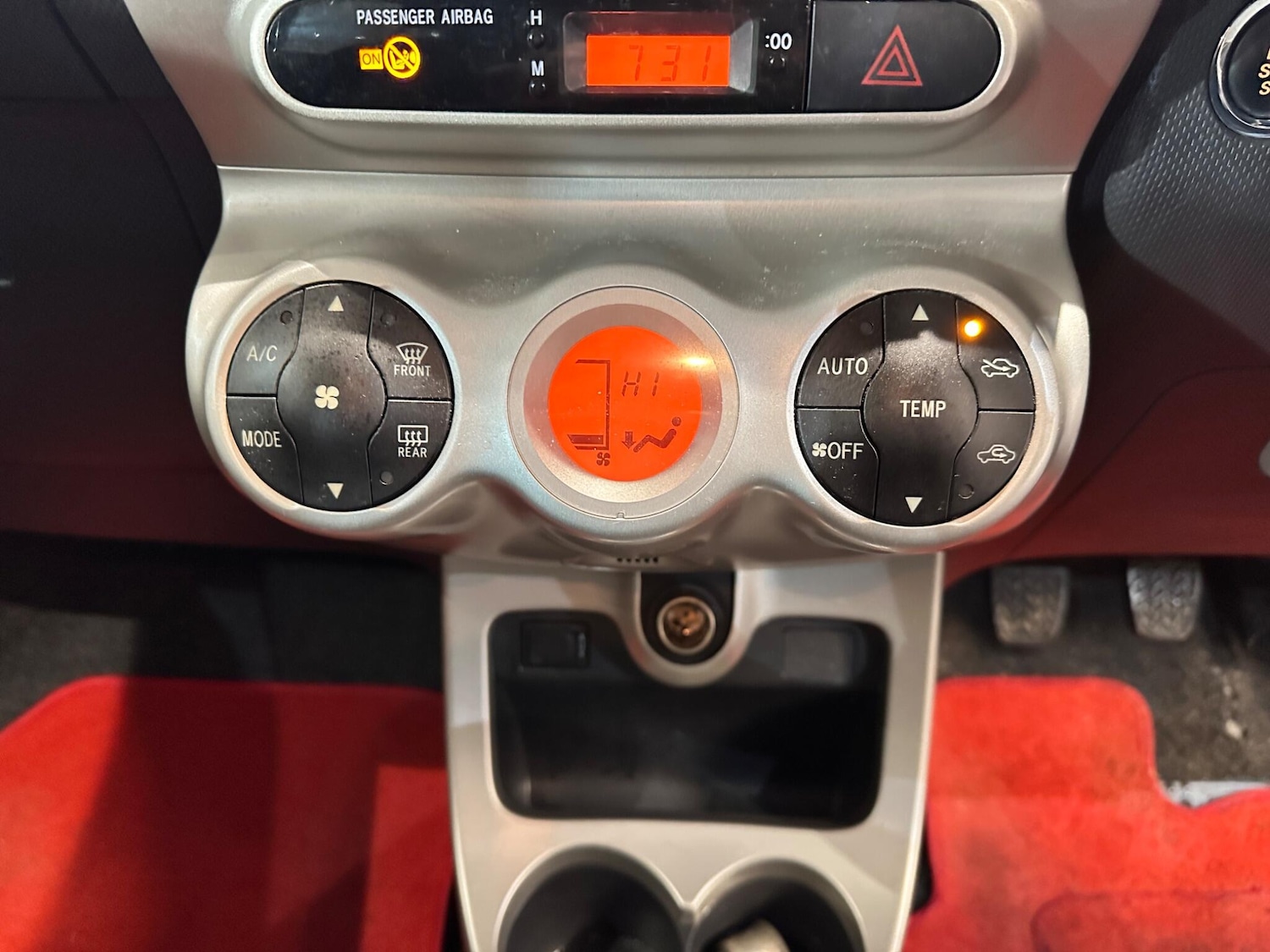 Used Toyota Urbancruiser 2010 for sale - 76942604: Photo 29