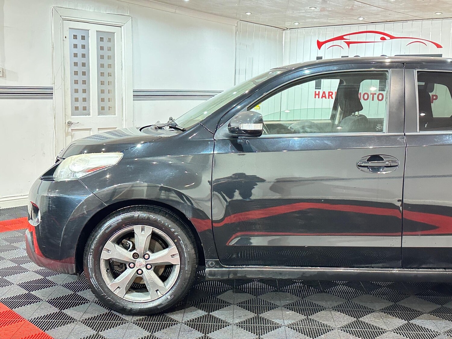 Used Toyota Urbancruiser 2010 for sale - 76942604: Photo 42