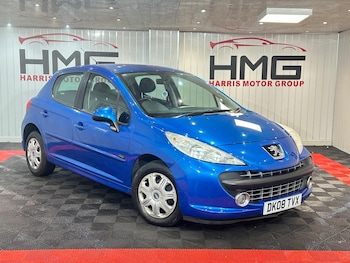 (08) - 1.4 m:play 5dr