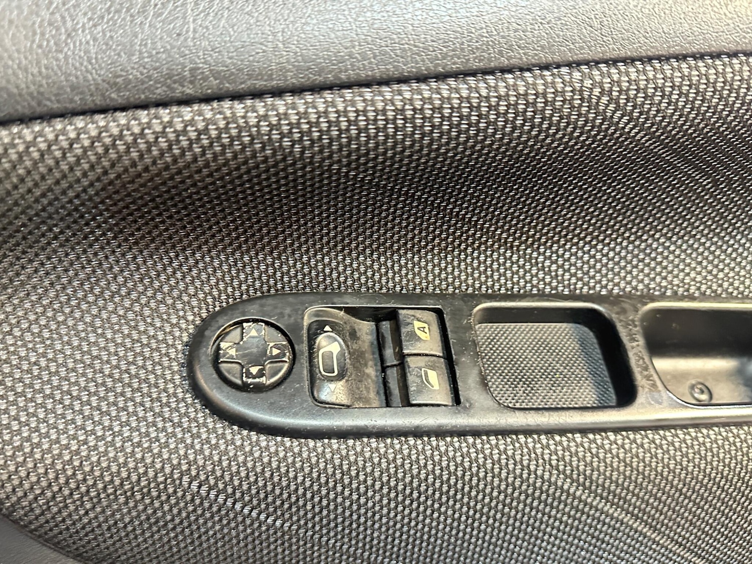 Used Peugeot 207 2008 for sale - 77550781: Photo 24