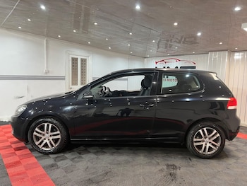 Used Volkswagen Golf 2010 for sale - 76772271: Photo