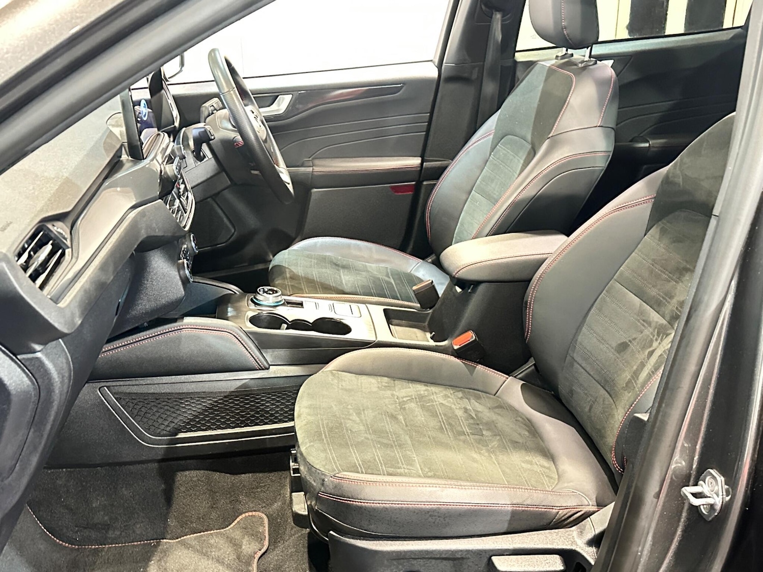 Used Ford Kuga 2021 for sale - 77908428: Photo 23