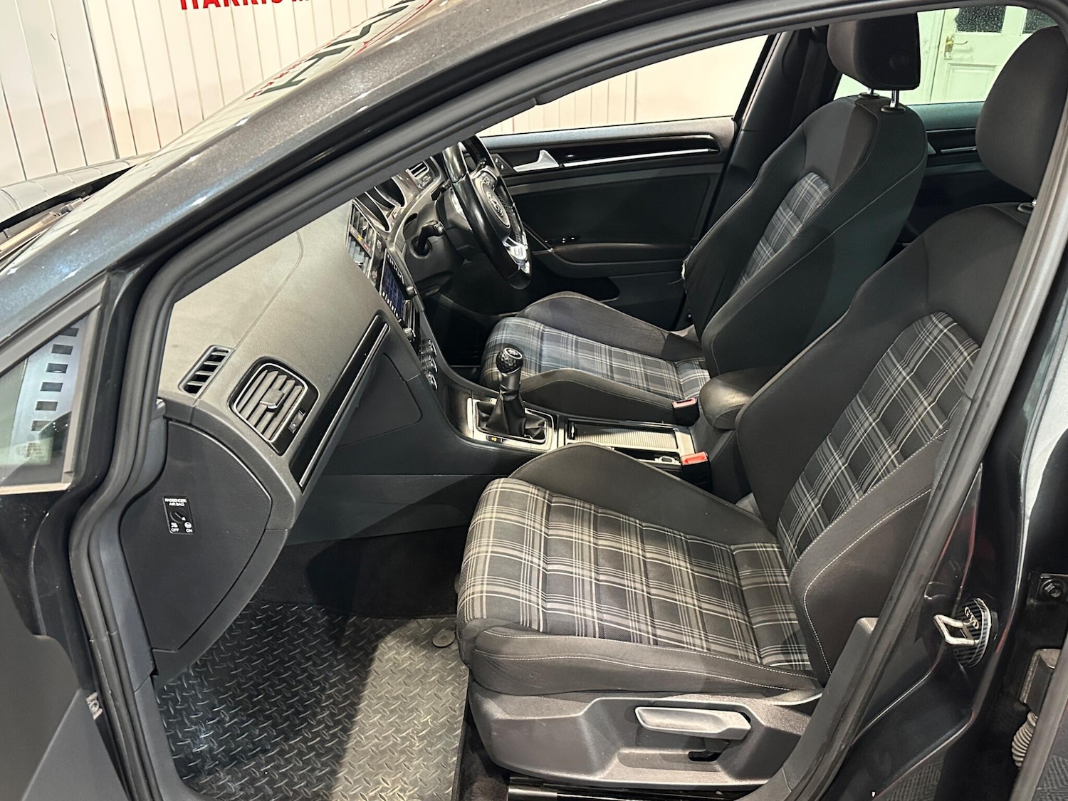 Used Volkswagen Golf 2015 for sale - 76446770: Photo 21