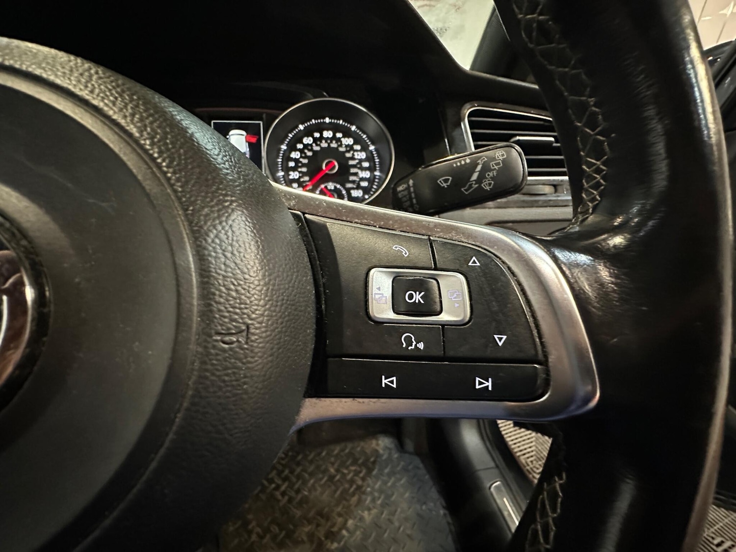 Used Volkswagen Golf 2015 for sale - 76446770: Photo 24