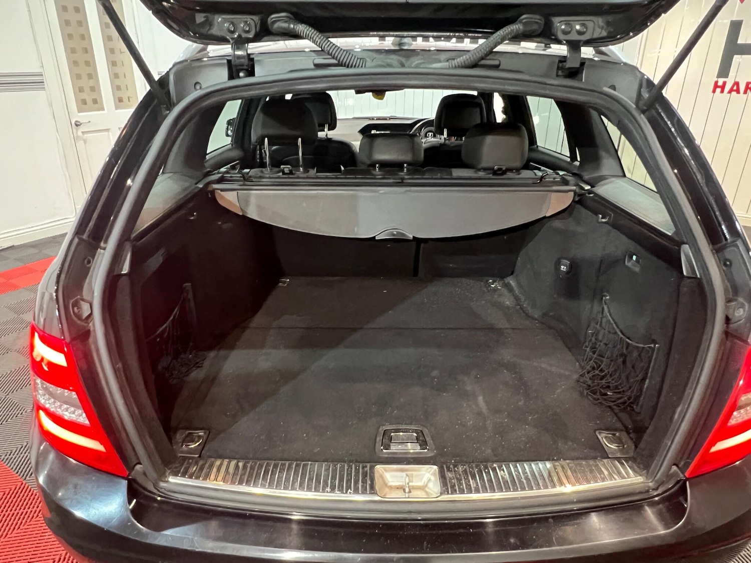 Used Mercedes-Benz C Class 2011 for sale - 76432025: Photo 15