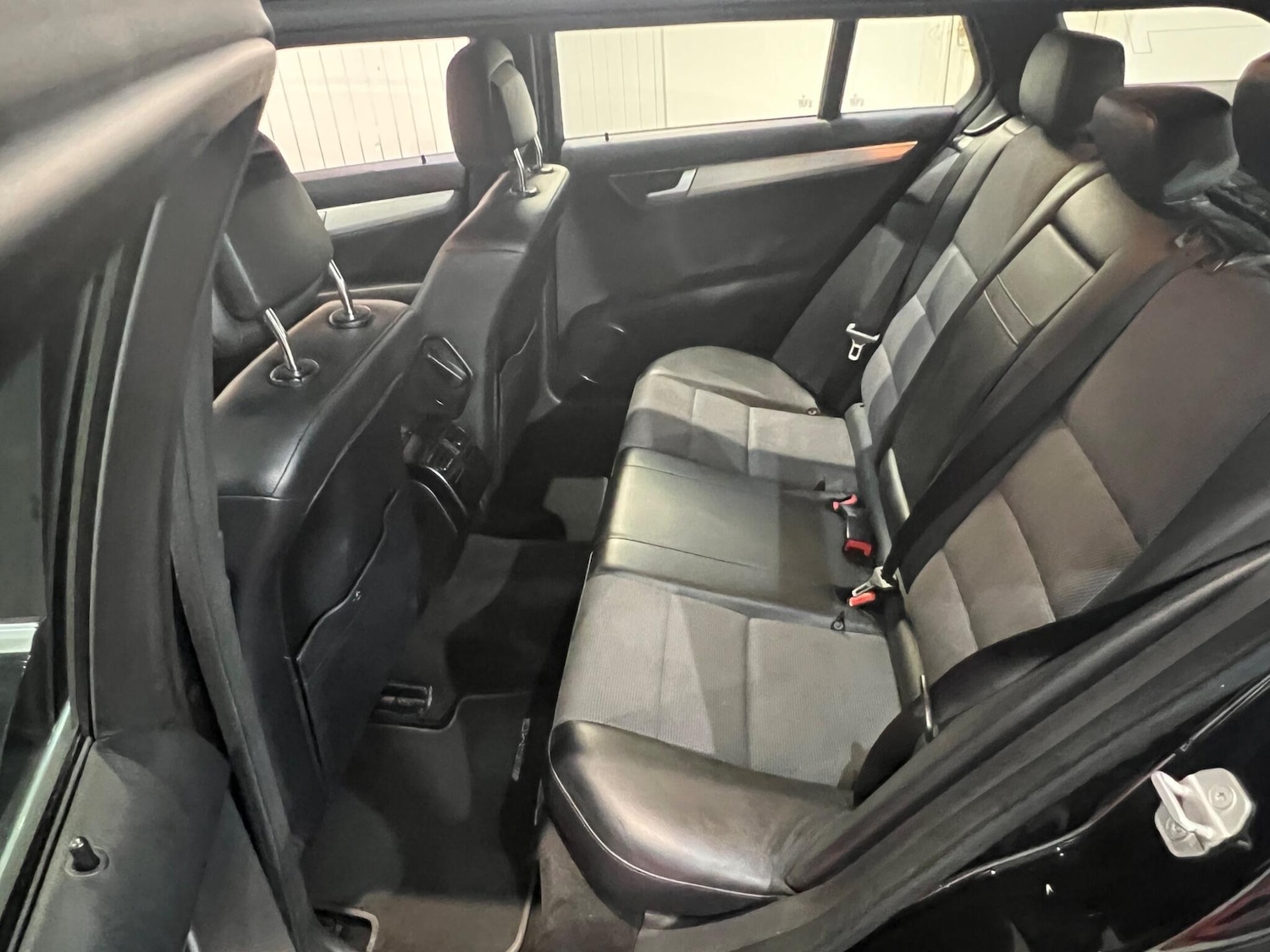 Used Mercedes-Benz C Class 2011 for sale - 76432025: Photo 16