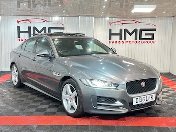 Used Jaguar XE 2016 for sale - 79532760: Photo