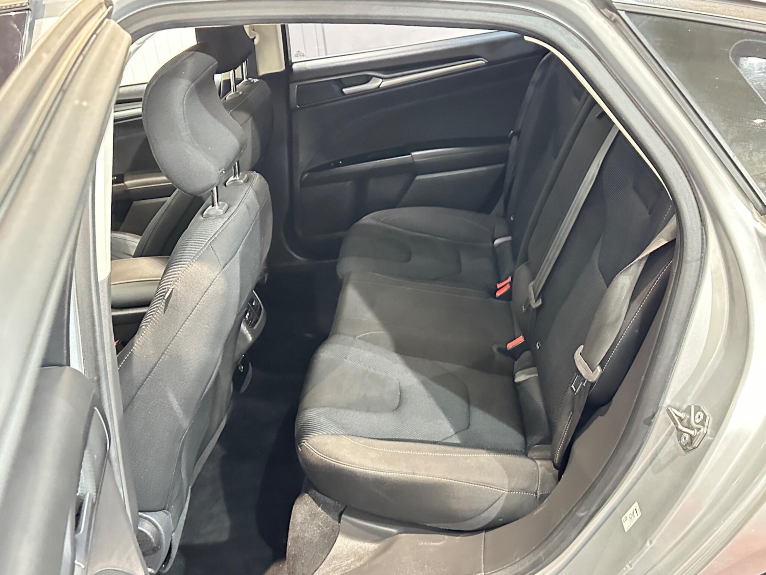 Used Ford Mondeo 2017 for sale - 76942467: Photo 22