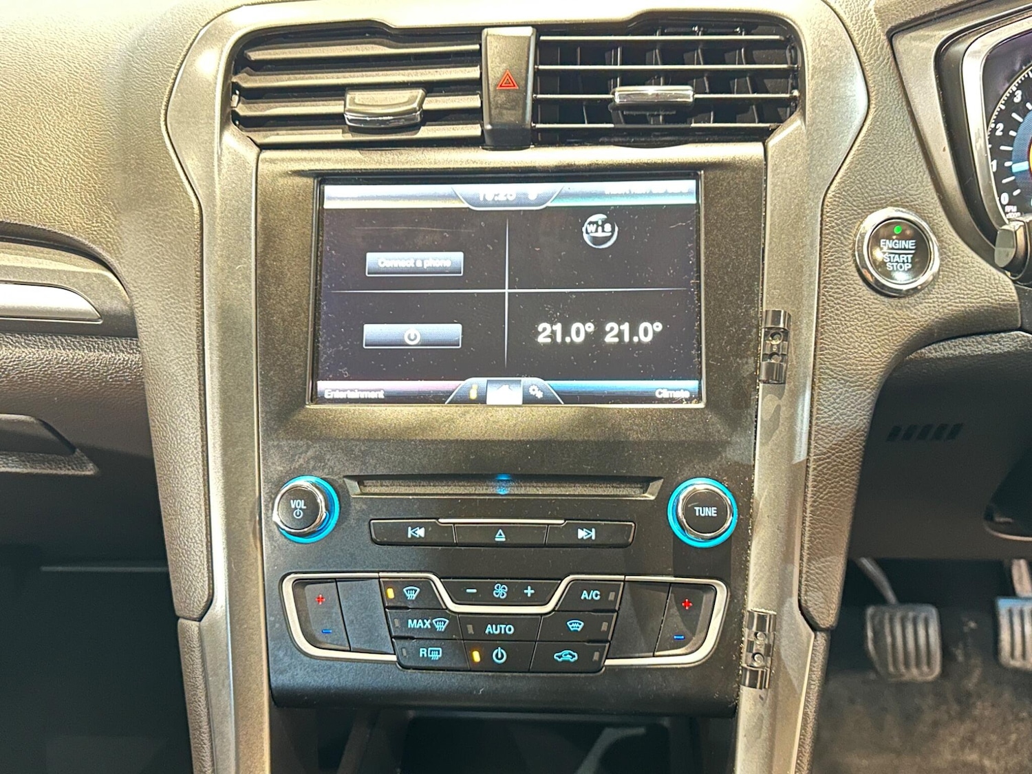 Used Ford Mondeo 2017 for sale - 76942467: Photo 29