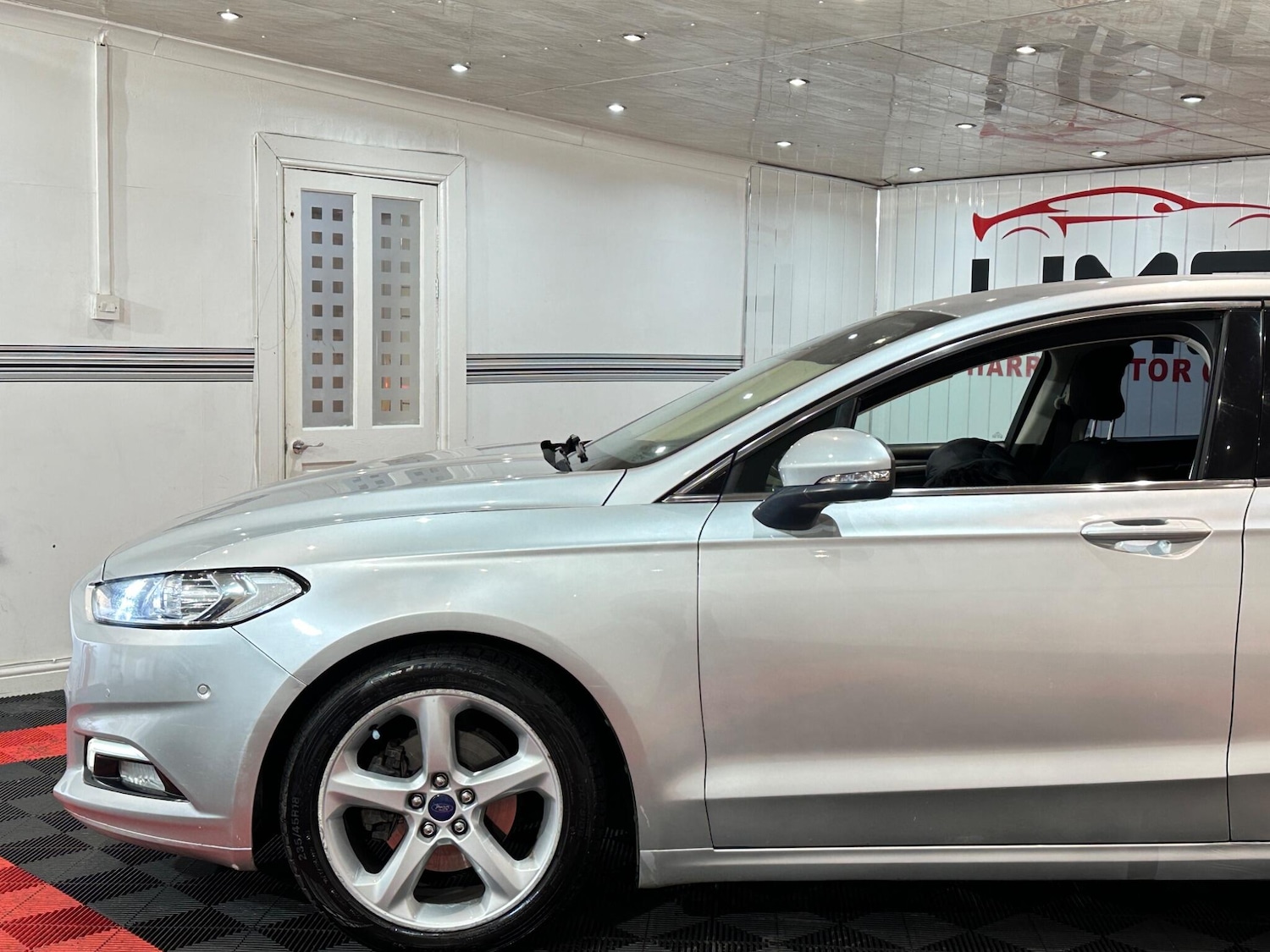 Used Ford Mondeo 2017 for sale - 76942467: Photo 41