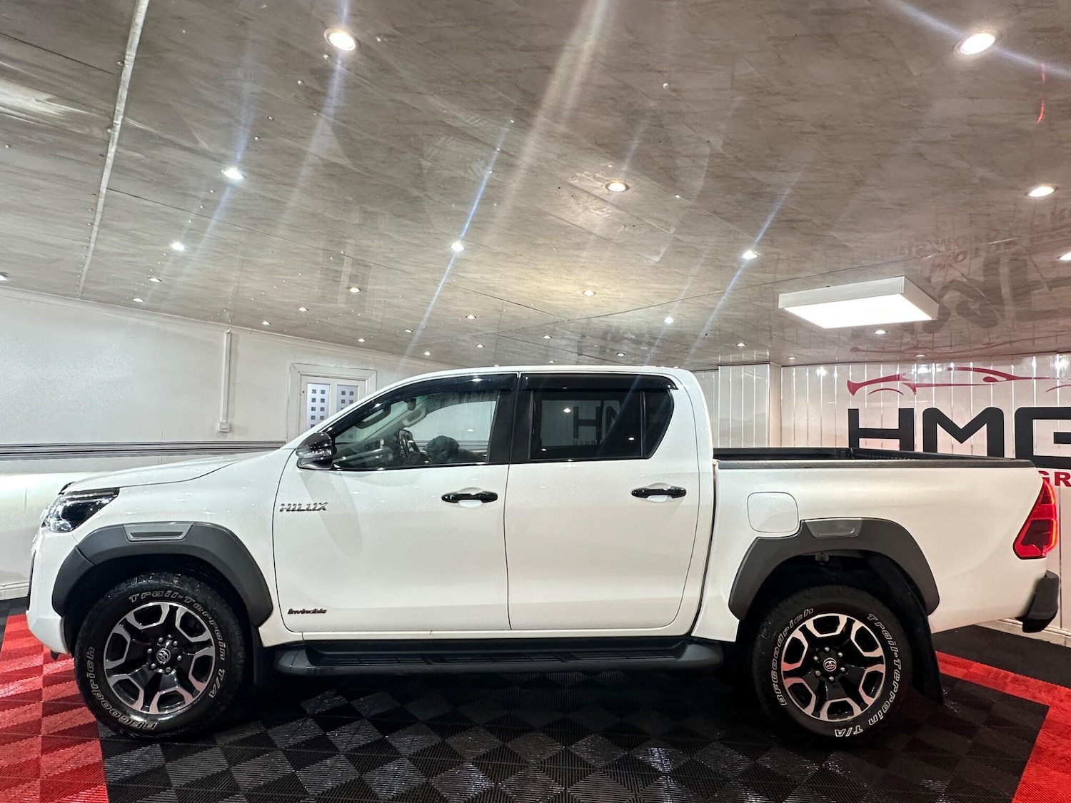 Used Toyota Hilux 2023 for sale - 77426174: Photo 13