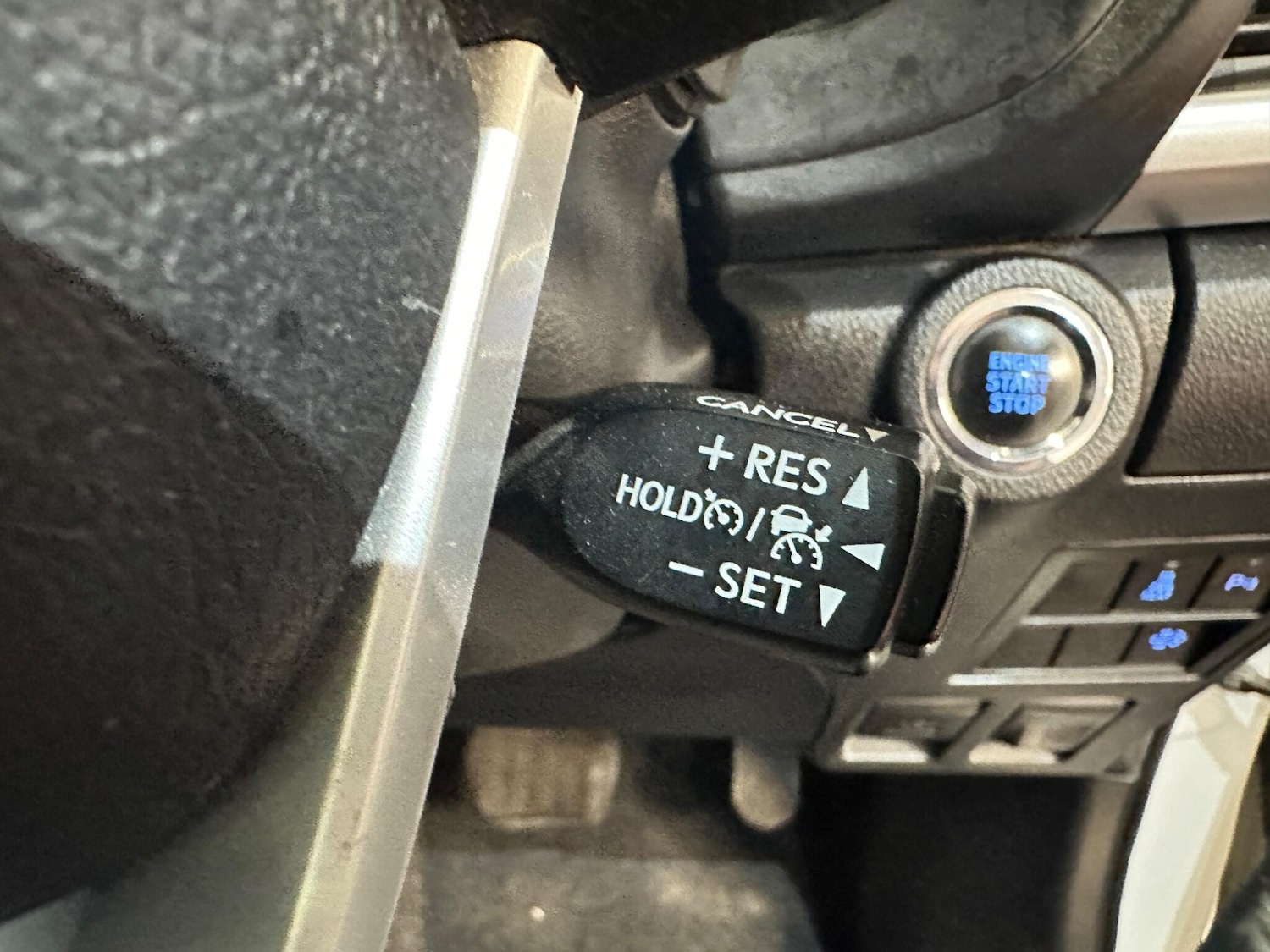 Used Toyota Hilux 2023 for sale - 77426174: Photo 43