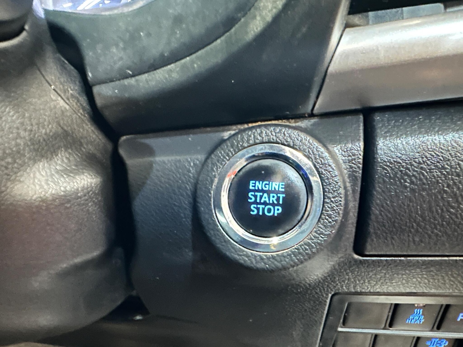 Used Toyota Hilux 2023 for sale - 77426174: Photo 45