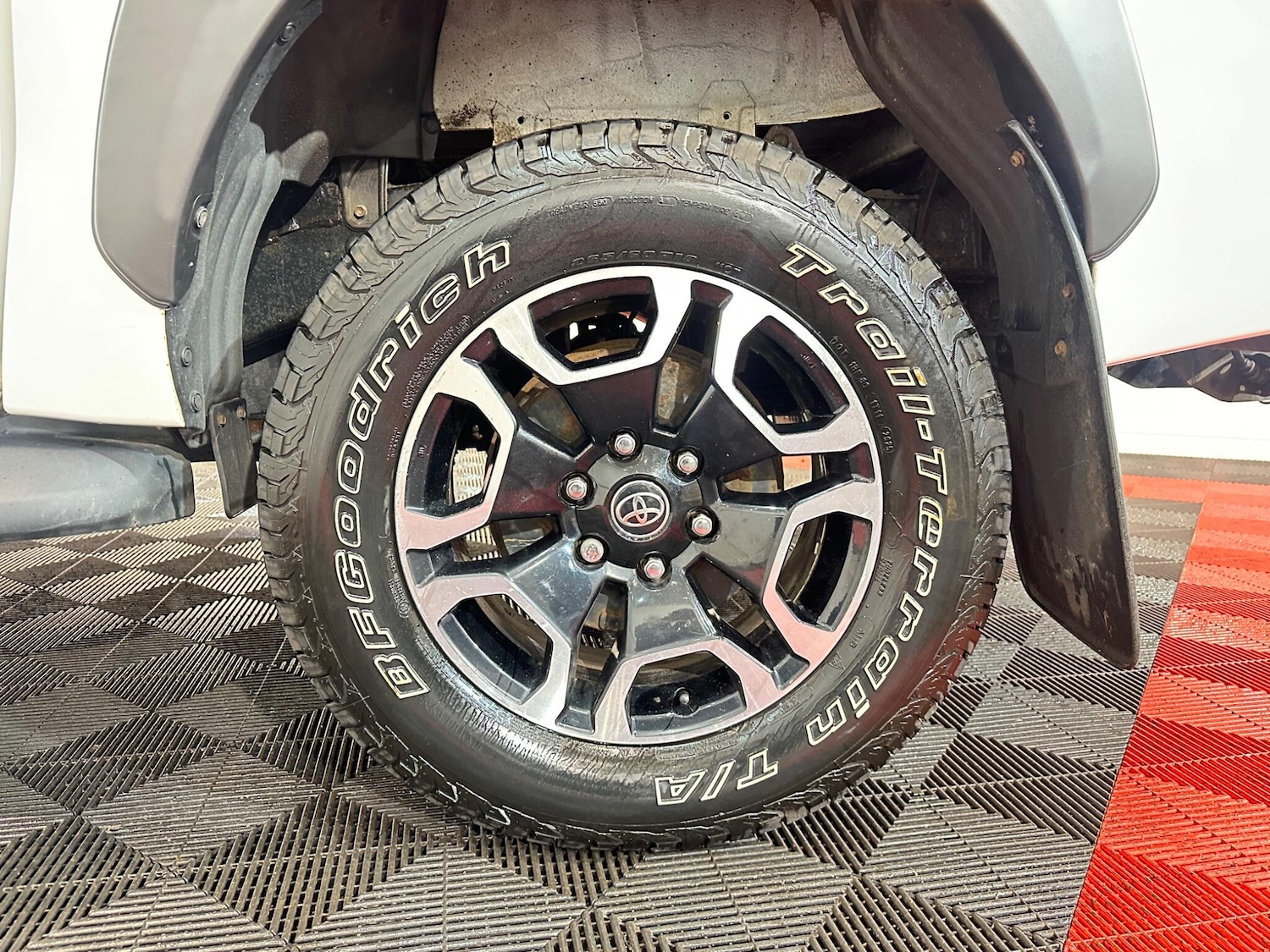 Used Toyota Hilux 2023 for sale - 77426174: Photo 47